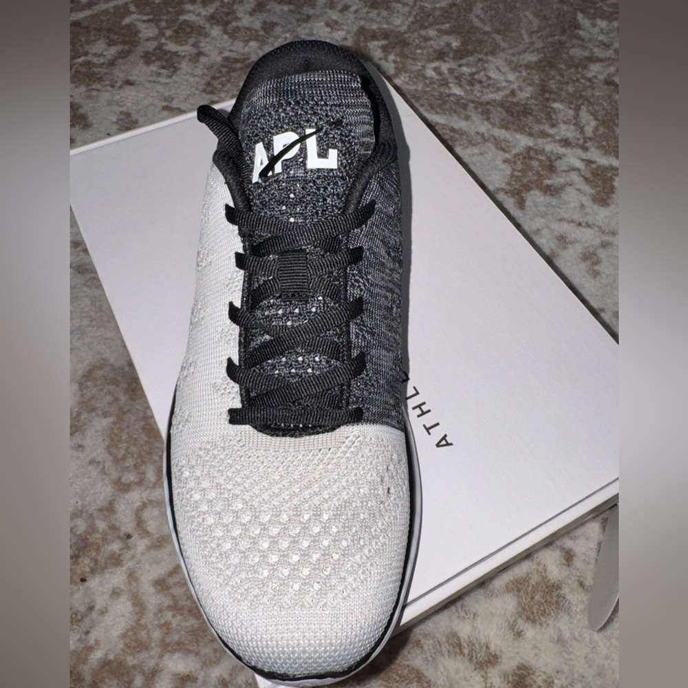 APL Men's Techloom Pro Athletic Shoes